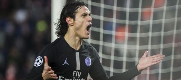 PSG : Cavani devient le meilleur buteur de l'histoire de la Coupe de la Ligue PSG : Cavani devient le meilleur buteur de l'histoire de la Coupe de la Ligue
