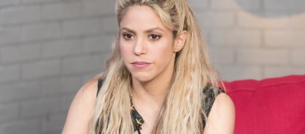 Shakira durante entrevista em 2017 (People). Shakira durante entrevista em 2017 (People).
