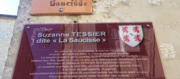 La nouvelle plaque de la "rue de la saucisse" La nouvelle plaque de la "rue de la saucisse"