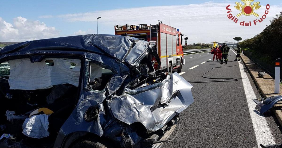 Calabria, 2 Giovanissimi Ragazzi Muoiono In Un Tragico Incidente Stradale