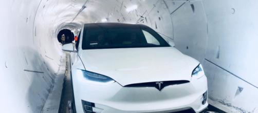 Elon Musk presenta un túnel para evitar los atascos