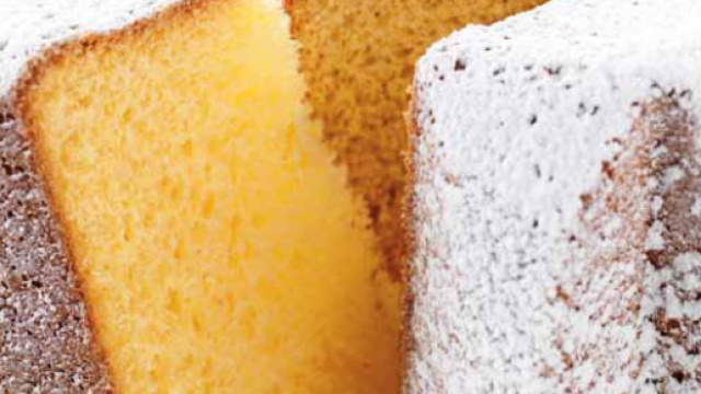 Milano: niente pandoro ai bimbi che non hanno pagato la mensa, è polemica