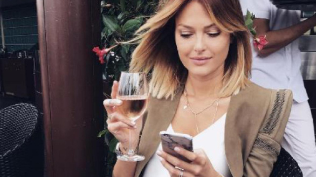 Caroline Receveur évoque sa dépression et ses pulsions suicidaires