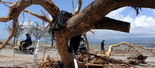 Indonesia, i danni ingenti provocati dallo tsunami