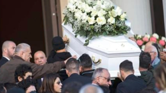 Napoli, Natale di lutto per la citt&agrave;. Claudio muore a soli 24 anni