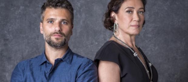 Valentinia se mostra disposta a tudo para conseguir o que deseja (Reprodução/Globo) Valentinia se mostra disposta a tudo para conseguir o que deseja (Reprodução/Globo)