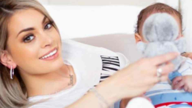 Mélanie Da Cruz dévoile enfin le visage de son bébé Swan, fruit de son amour avec Anthony Martial.