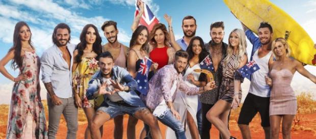 Les candidats de télé-réalité fêtent noël Les candidats de télé-réalité fêtent noël