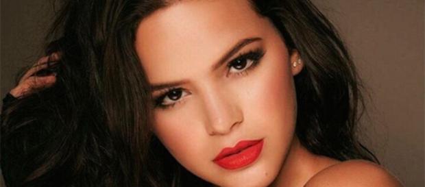 Bruna Marquezine usa rede social para responder especulações de fãs. (Divulgação). Bruna Marquezine usa rede social para responder especulações de fãs. (Divulgação).