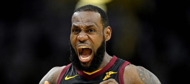 La NBA no sancionará a LeBron James después de su publicación en las redes sociales La NBA no sancionará a LeBron James después de su publicación en las redes sociales