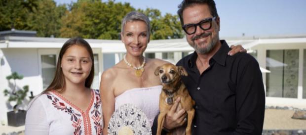 Plötzlich arm, plötzlich reich - Alex Jolig mit seiner Frau Britt und Adoptivtochter Tatjana. Plötzlich arm, plötzlich reich - Alex Jolig mit seiner Frau Britt und Adoptivtochter Tatjana.