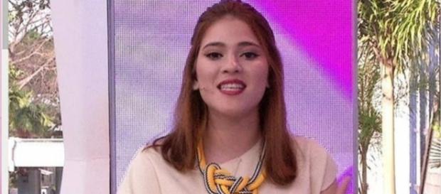 Ana Clara quis ler uma simpatia e acabou caindo em pegadinha. (Reprodução). Ana Clara quis ler uma simpatia e acabou caindo em pegadinha. (Reprodução).
