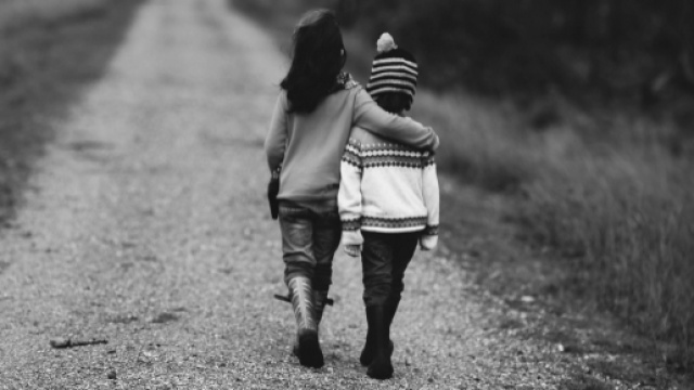 Amos Oz &egrave; morto, il noto scrittore era da tempo impegnato per la pace