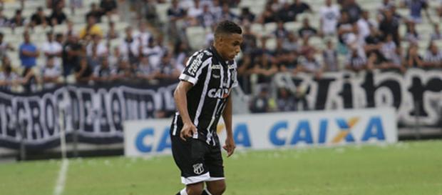 Lateral Arnaldo jogou o Brasileirão pelo Ceará. (foto reprodução) Lateral Arnaldo jogou o Brasileirão pelo Ceará. (foto reprodução)
