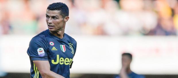 Cristiano Ronaldo (imagem via Youtube) Cristiano Ronaldo (imagem via Youtube)
