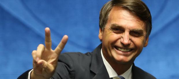 Jair Bolsonaro quer facilitar o porte de armas. (Divulgação) Jair Bolsonaro quer facilitar o porte de armas. (Divulgação)