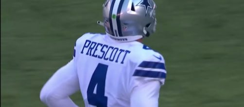 Dak Prescott led the Cowboys to victory in Week 17. [Image via NFL/YouTube screencap]