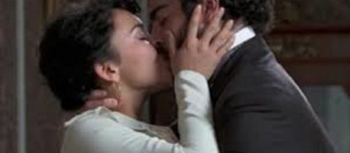 Una Vita, anticipazioni del 2 gennaio: Blanca e Diego si baciano