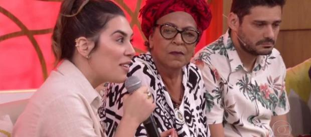 Cantora sertaneja participando do 'Encontro' (Reprodução: TV Globo) Cantora sertaneja participando do 'Encontro' (Reprodução: TV Globo)