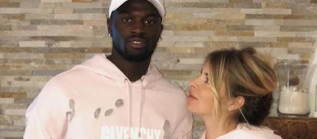 Emilie Fiorelli et Mbaye Niang s'affiche de nouveau en couple sur Instagram. Emilie Fiorelli et Mbaye Niang s'affiche de nouveau en couple sur Instagram.