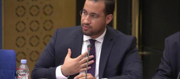 L'Elysée accuse Benalla d'entretenir des "contrevérités" pour se couvrir L'Elysée accuse Benalla d'entretenir des "contrevérités" pour se couvrir
