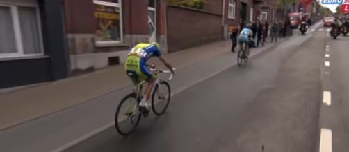 Vincenzo Nibali superato da Iglinskiy all'ultimo chilometro della Liegi 2012