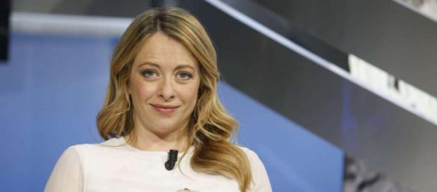 Giorgia Meloni insultata da Oliviero Toscani Giorgia Meloni insultata da Oliviero Toscani