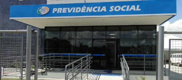 Seguridade Social tem déficit orçamentário e de servidores. Seguridade Social tem déficit orçamentário e de servidores.