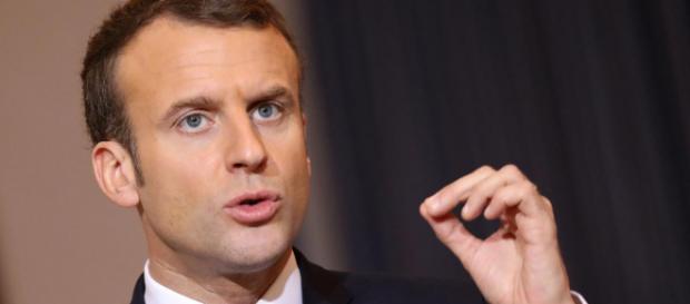 Sondages : Emmanuel Macron plus bas que jamais Sondages : Emmanuel Macron plus bas que jamais