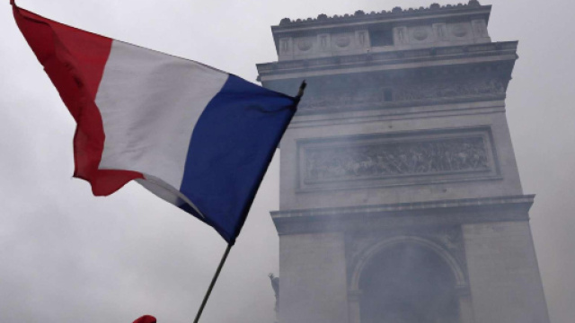 Gillet gialli, un morto al blocco ad Arles. Vertice d'emergenza ... - mondonewsblog.com