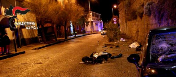 Pozzuoli, folle gara di auto in centro: ucciso operatore ecologico | youtube.com Pozzuoli, folle gara di auto in centro: ucciso operatore ecologico | youtube.com