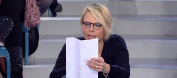 Uomini e Donne in prima serata? La nuova possibile idea di Maria svelata dalla rivista Chi Uomini e Donne in prima serata? La nuova possibile idea di Maria svelata dalla rivista Chi