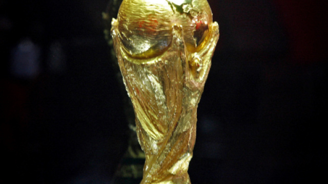 Le trophée de la coupe du monde de football 2018 attire plus de 10 ... - coupe-du-monde-football.com