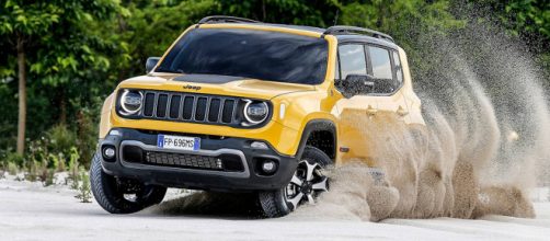 Jeep Renegade, la più venduta del segmento C a novembre - motor1.com