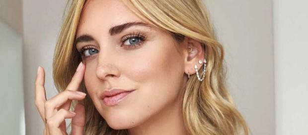 Chiara Ferragni sotto accusa: 'La tata di Leo è più madre di te', la blogger replica. Chiara Ferragni sotto accusa: 'La tata di Leo è più madre di te', la blogger replica.
