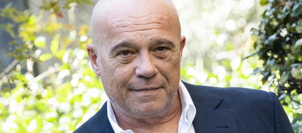 Claudio Amendola è «Nero a metà» Claudio Amendola è «Nero a metà»