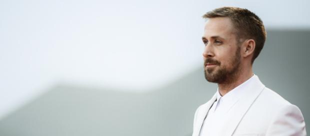 First Man' star Ryan Gosling responds to flag controversy - CNN Video - cnn.com First Man' star Ryan Gosling responds to flag controversy - CNN Video - cnn.com