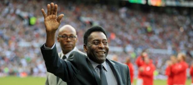 Pelé: 'Maradona era molto più forte di Messi' Pelé: 'Maradona era molto più forte di Messi'