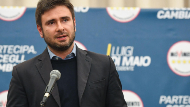 Inchiesta sull'azienda dei Di Battista: debiti per migliaia di euro nei confronti di lavoratori, Inps e fornitori.