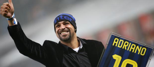 Adriano sendo homenageado na Itália Adriano sendo homenageado na Itália