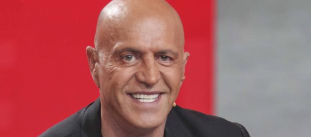 Kiko Matamoros dice que su ex pareja y Julio Iglesias tuvieron una relación en el pasado Kiko Matamoros dice que su ex pareja y Julio Iglesias tuvieron una relación en el pasado