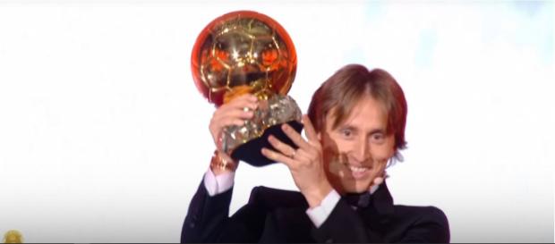 Luka Modric (Imagem via Youtube) Luka Modric (Imagem via Youtube)