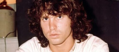 Singer Jim Morrison is among the famous people born on December 8. [Image via The Doors/YouTube]