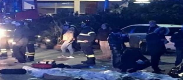 Ancona, strage all'evento di Sfera Ebbasta: panico tra la folla, morti 5 minorenni Ancona, strage all'evento di Sfera Ebbasta: panico tra la folla, morti 5 minorenni