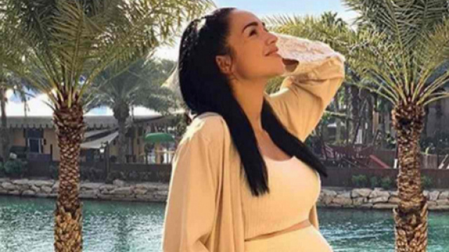 Atteinte de diabète de grossesse, Jazz s'inquiète pour son bébé et demande conseil à sa communauté.