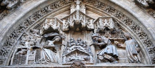 Puerta del Nacimiento de la catedral de Sevilla
