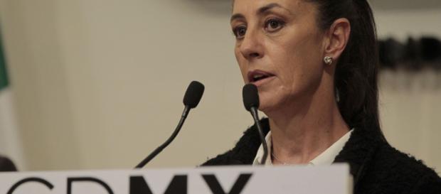 Claudia Sheinbaum recibe solicitudes de ayuda de la población de CDMX. - bajapress.com Claudia Sheinbaum recibe solicitudes de ayuda de la población de CDMX. - bajapress.com