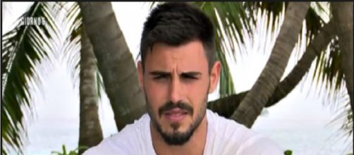 Isola dei Famosi: nel presunto 'scandalo droga' coinvolti Monte ed altre tre persone?