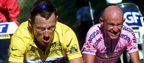 Marco Pantani e Lance Armstrong al Tour de France 2000