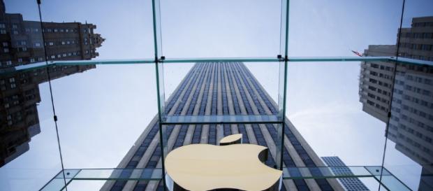 Apple faces government investigation - (via mashable.com) Apple faces government investigation - (via mashable.com)